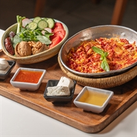 سینی صبحانه ایرانی